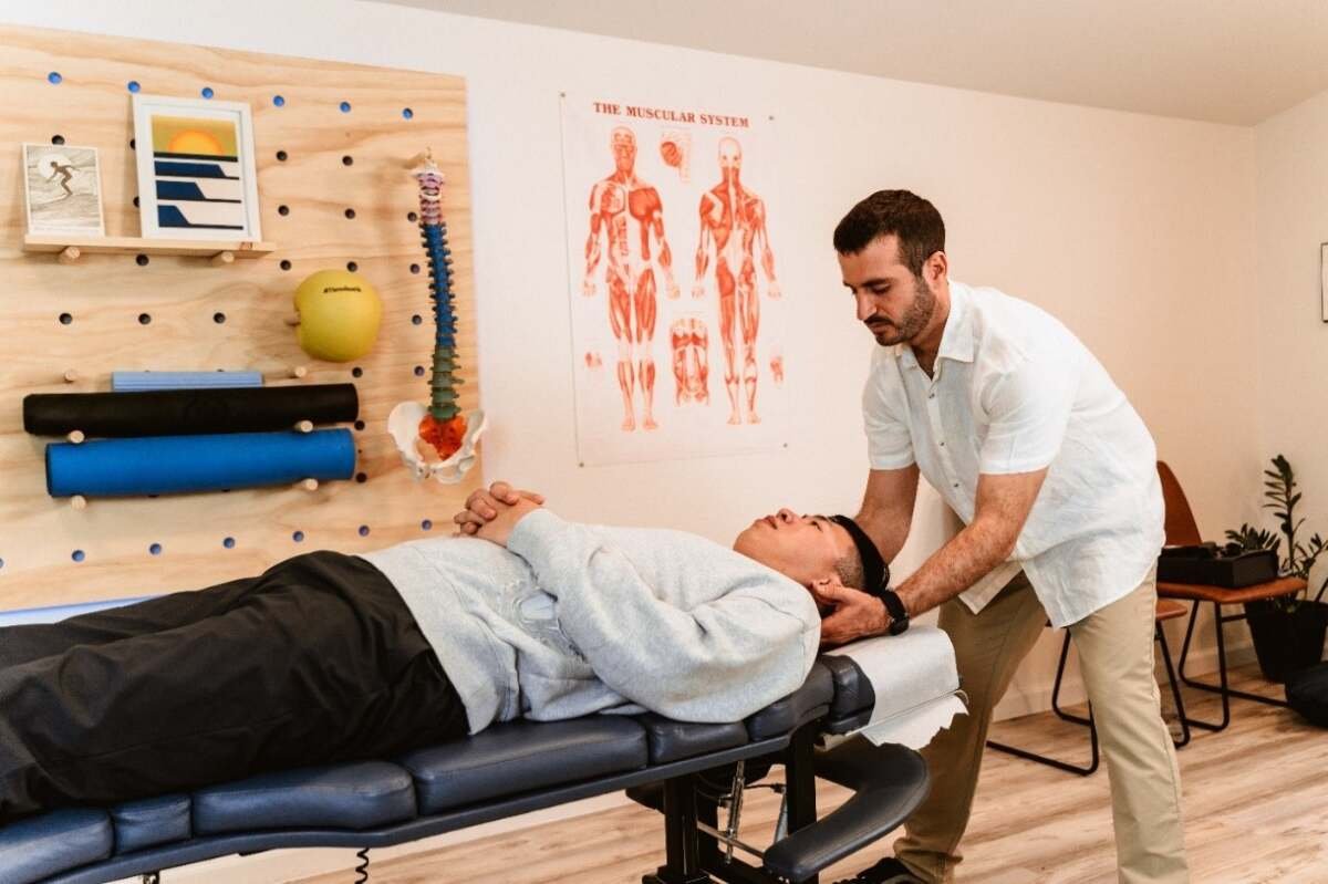 Why Choose Chiropractic Care for Musculoskeletal Pain Over Medication?