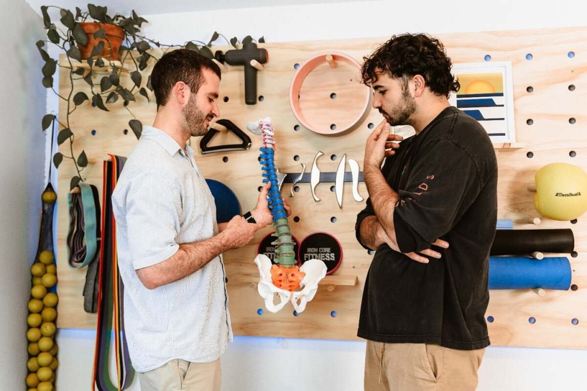 When Should I See A Chiropractor For Lower Back Pain